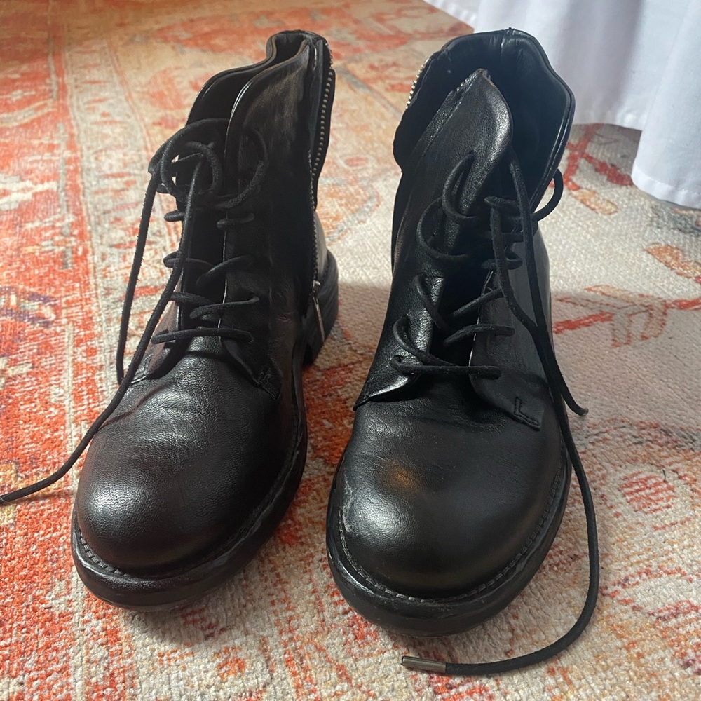 Shabbies Amsterdam black combat boots